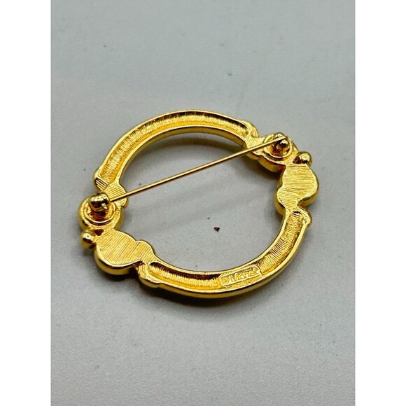 Signed MONET Small Circle Pin Brooch Gold Tone Faux Pearls Elegant Classic Pin - Picture 6 of 10
